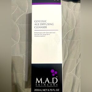 M.A.D Skincare Anti-Aging Glycolic Acid Age Diffusing Cleanser Wash 6.75oz NEW
